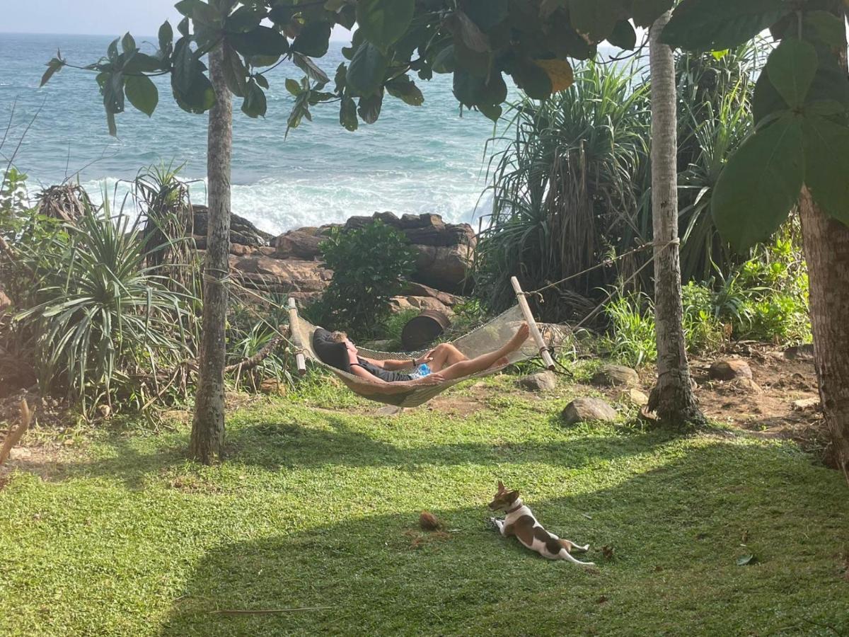 Barefoot Backpackers Hostel Dikwella Exterior foto